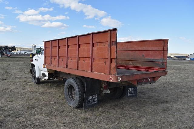 Image of GMC 6000 equipment image 4