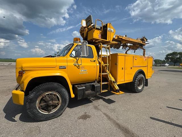Image of GMC 6500 equipment image 1