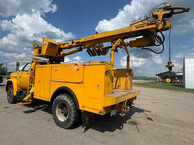 Image of GMC 6500 equipment image 2