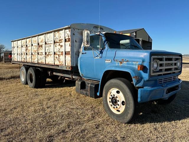 Image of GMC 6500 equipment image 4