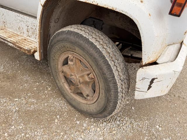 Image of GMC T6500 equipment image 3