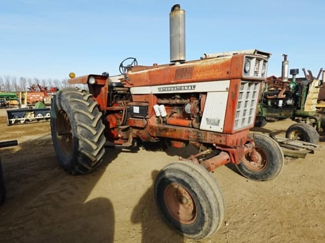 Image of International Harvester 766 equipment image 1