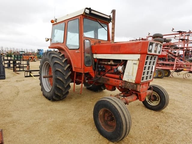 Image of International Harvester 966 equipment image 1