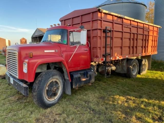 Image of International 1800 equipment image 2