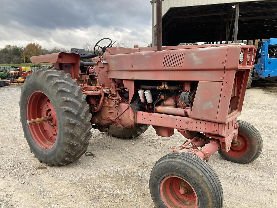 Image of International Harvester 1066 Primary image