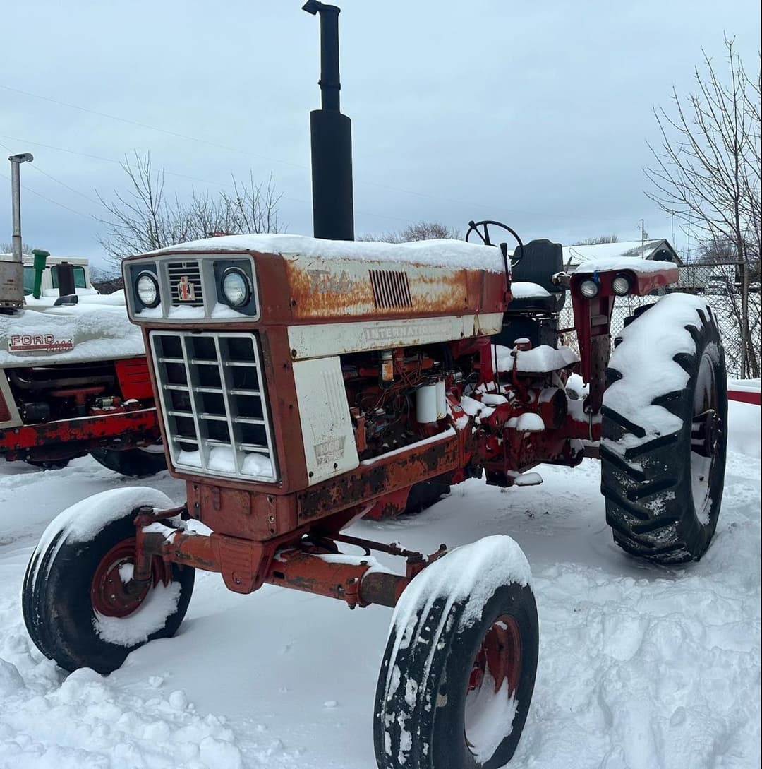 Image of International Harvester 1066 Primary image