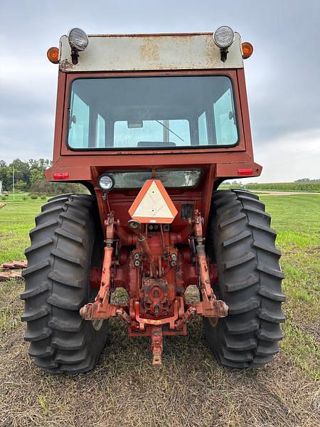 Image of International Harvester 1066 equipment image 3