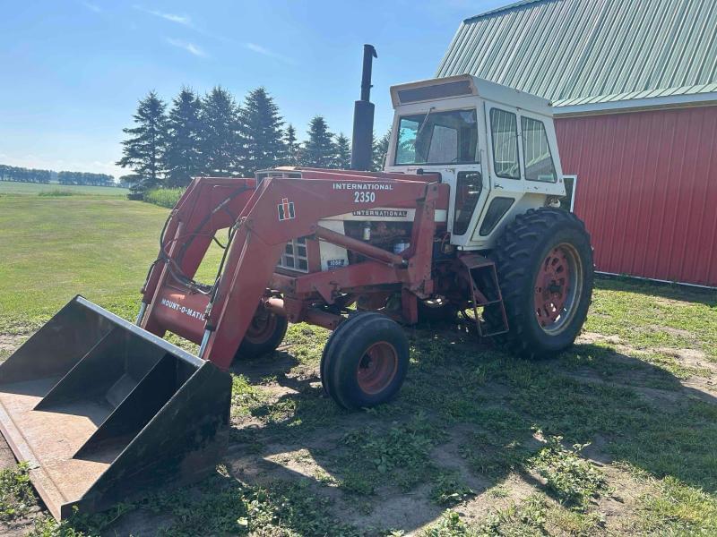Image of International Harvester 1066 Primary image