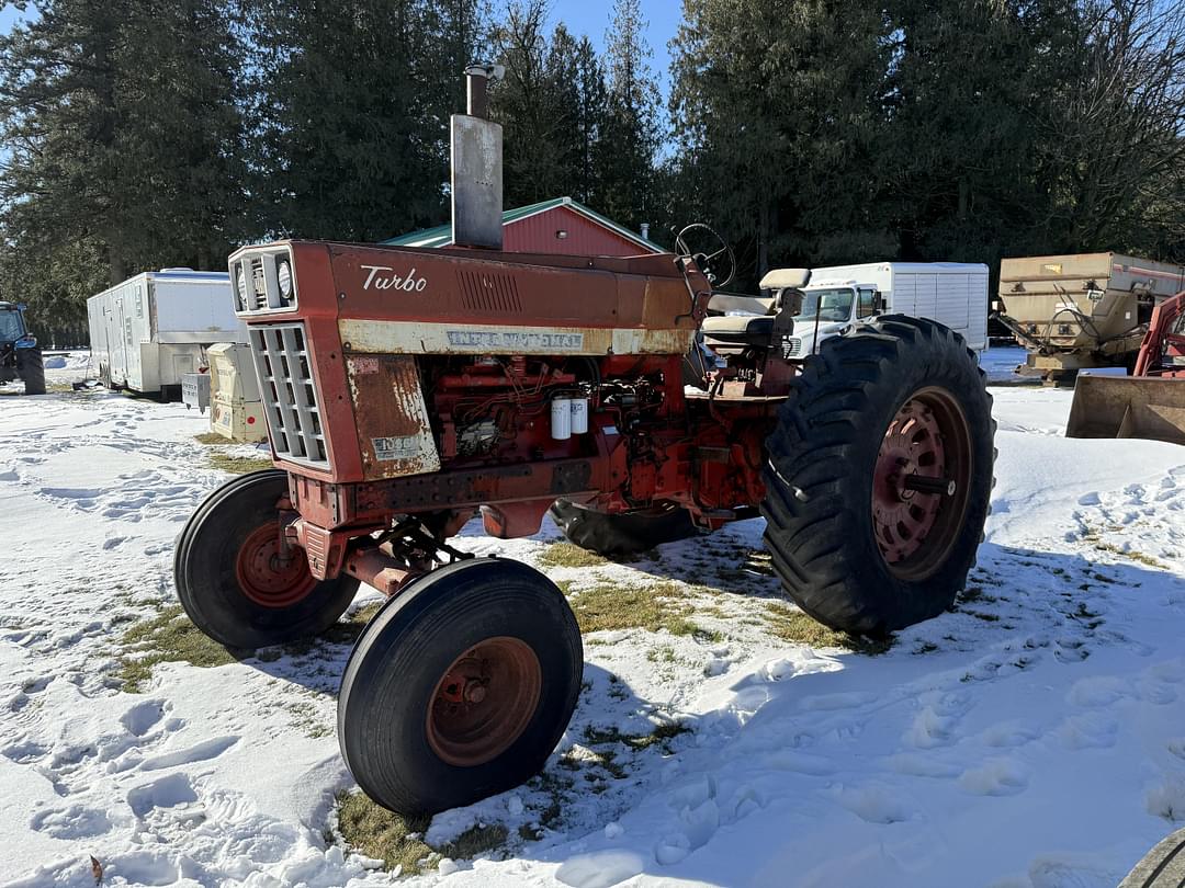 Image of International Harvester 1066 Primary image