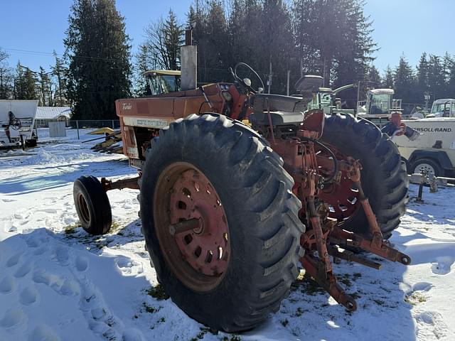 Image of International Harvester 1066 equipment image 3