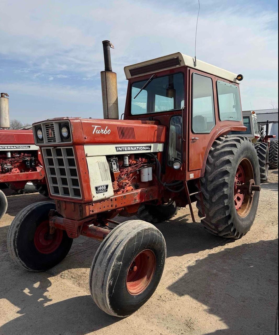 1974 International Harvester 1466 Equipment Image0
