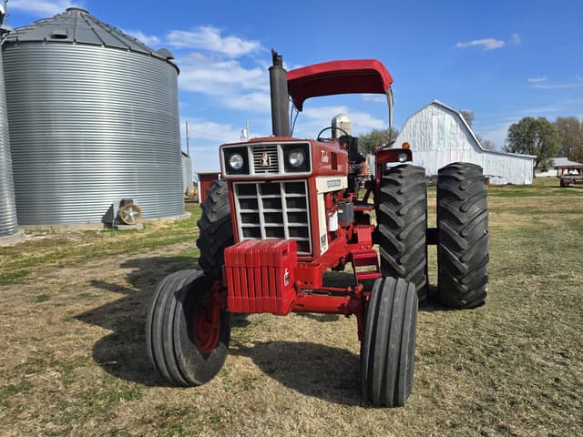 Image of International Harvester 1466 equipment image 2