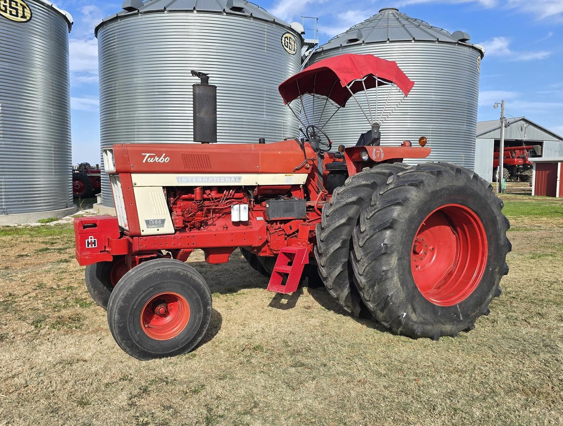 1974 International Harvester 1466 Equipment Image0