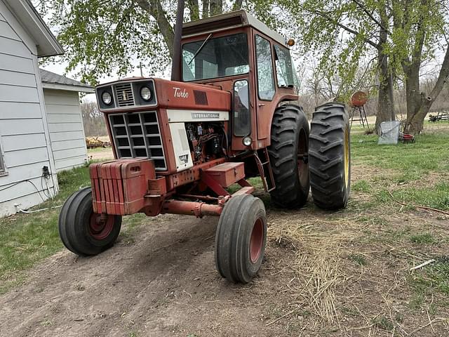 Image of International Harvester 1466 equipment image 2