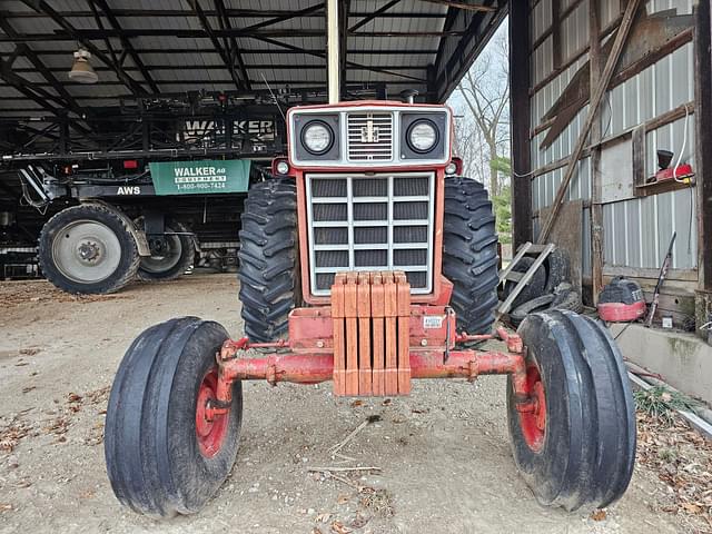 Image of International Harvester 1466 equipment image 1