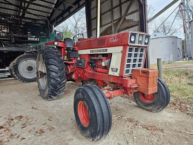 Image of International Harvester 1466 equipment image 2