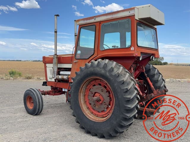 Image of International Harvester 1468 equipment image 2
