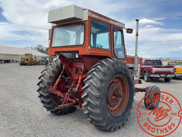 Image of International Harvester 1468 equipment image 4