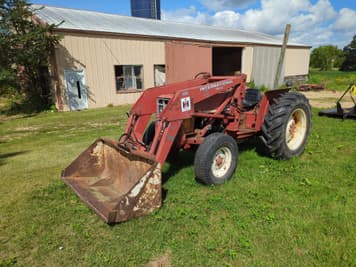 Main image International Harvester 464