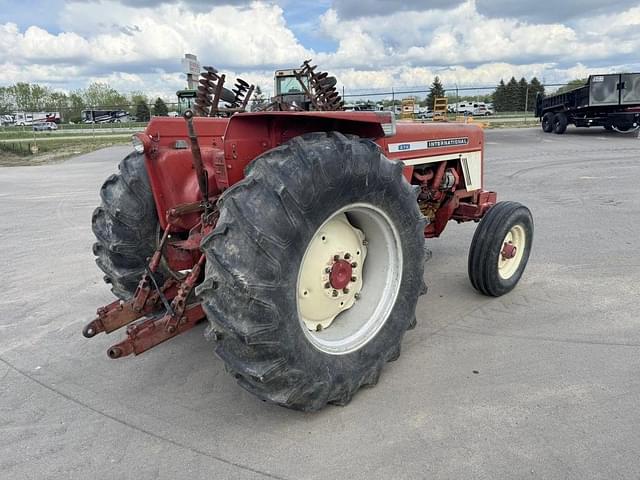 Image of International Harvester 574 equipment image 4
