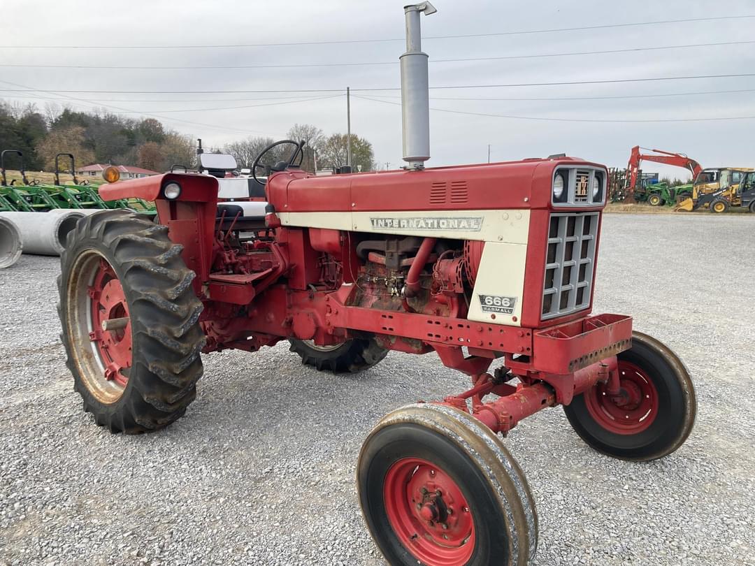 Image of International Harvester 666 Primary image