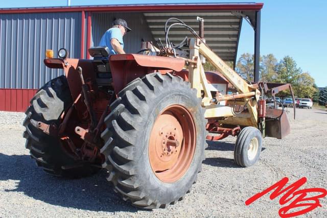 Image of International Harvester 666 equipment image 4