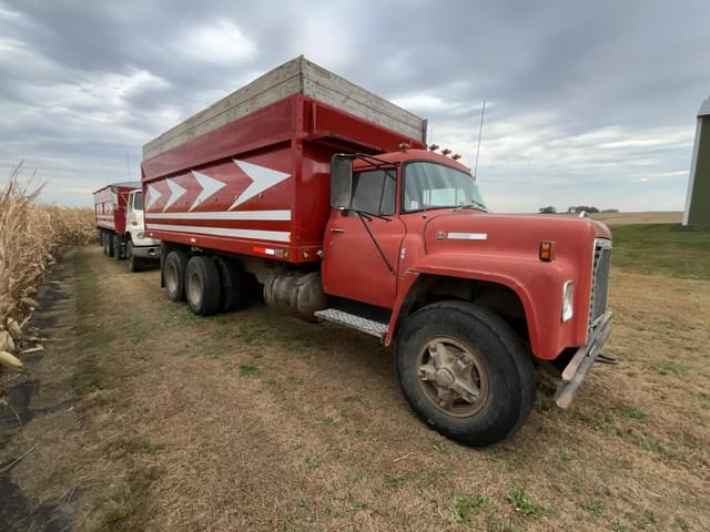 Image of International F1800 equipment image 4