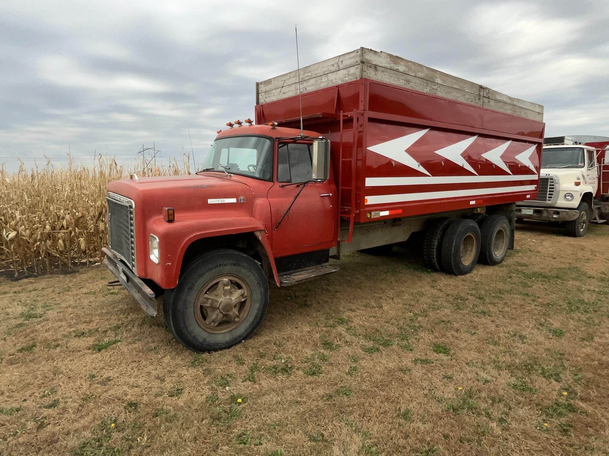 1974 International F1800 Equipment Image0