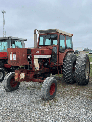Main image International Harvester 1066