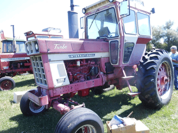 Main image International Harvester 1066