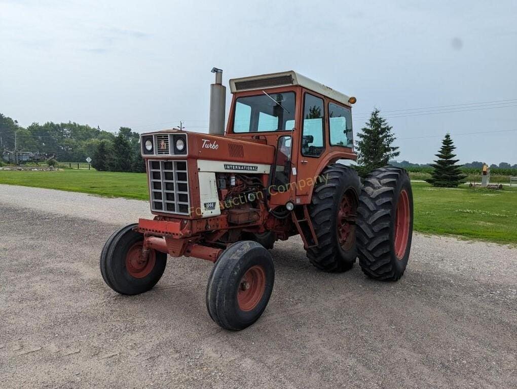 Main image International Harvester 1066