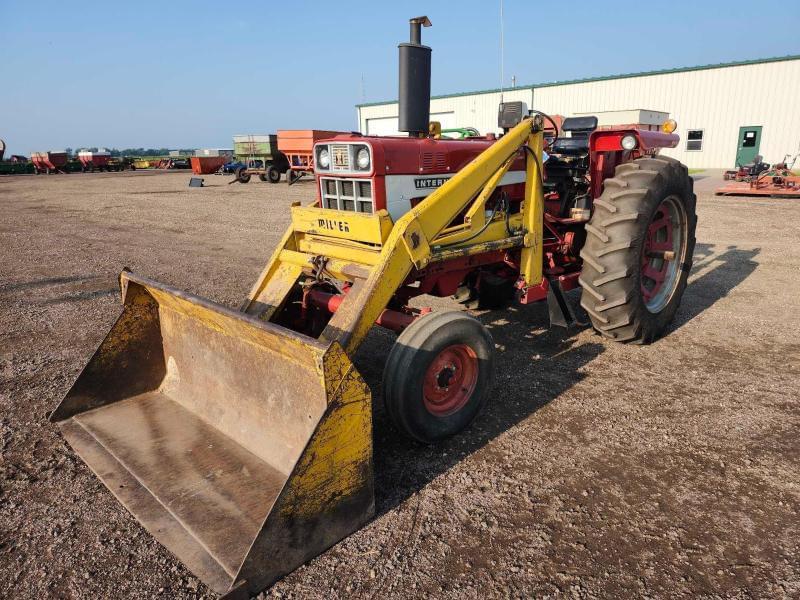 Image of International Harvester 666 Primary image