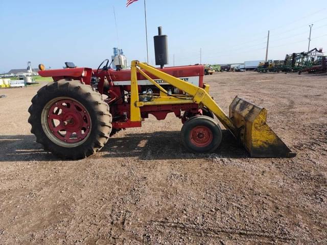 Image of International Harvester 666 equipment image 4