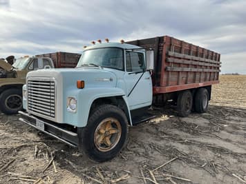 Main image International Loadstar 1600