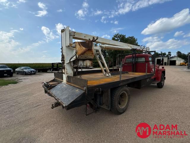 Image of International Loadstar 1600 equipment image 4