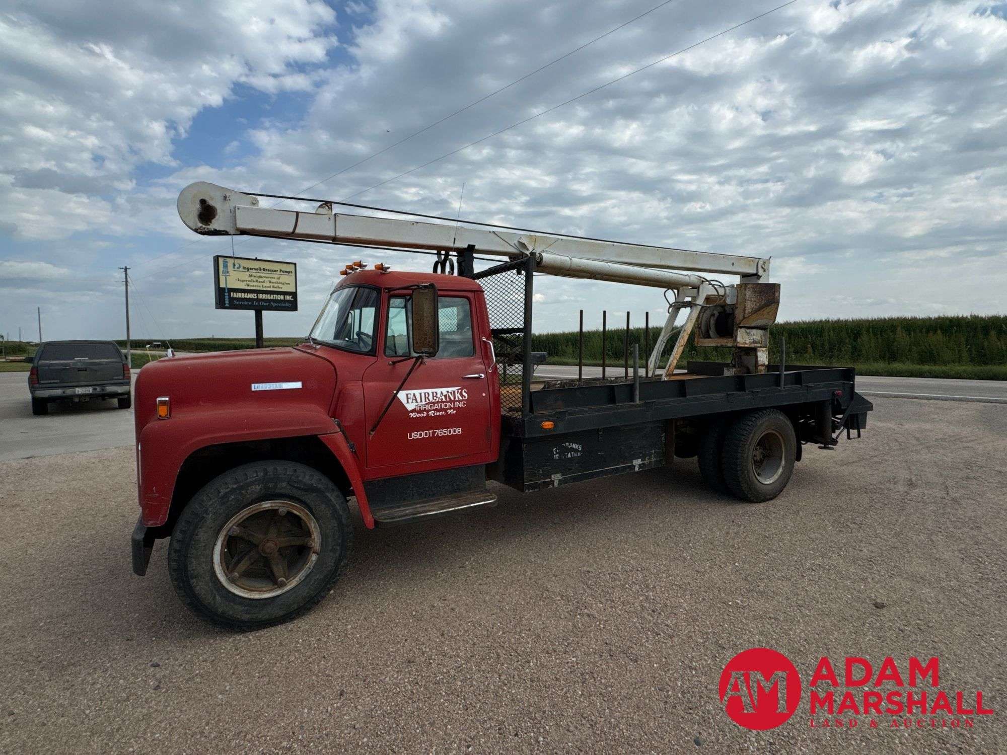 1974 International Loadstar 1600 Equipment Image0