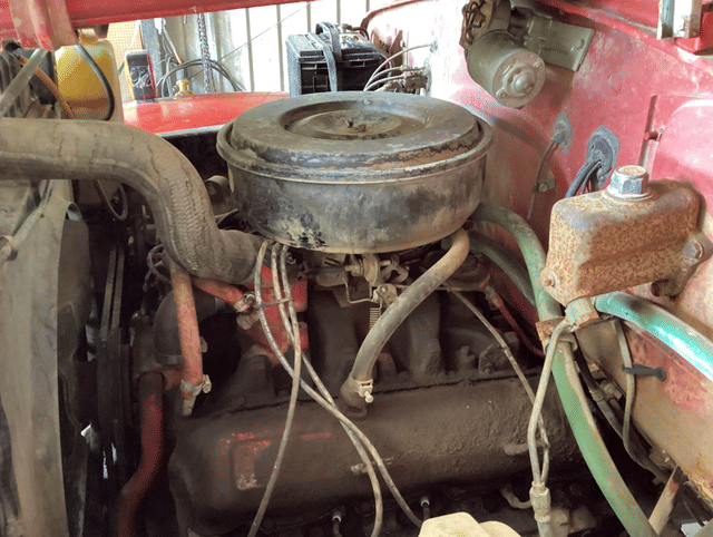 Image of International Loadstar 1600 equipment image 4