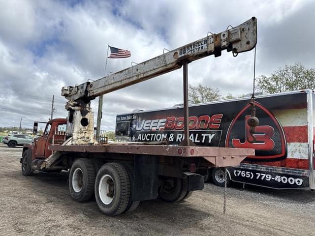 Image of International Loadstar equipment image 1
