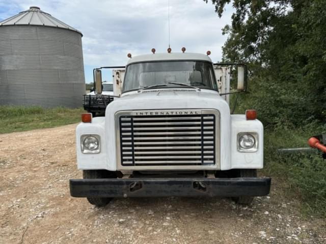 Image of International Loadstar 1600 equipment image 1