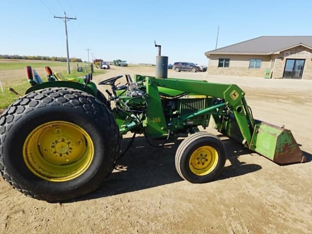 Image of John Deere 1530 equipment image 2