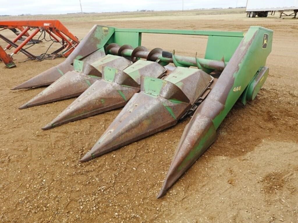 1974 John Deere 444 Equipment Image0