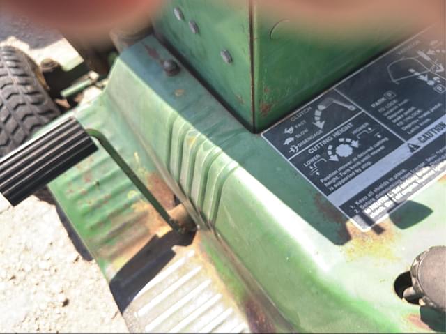Image of John Deere 110 equipment image 3