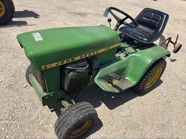Image of John Deere 110 equipment image 2