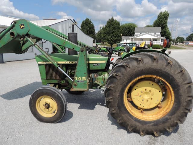 Image of John Deere 1530 equipment image 1