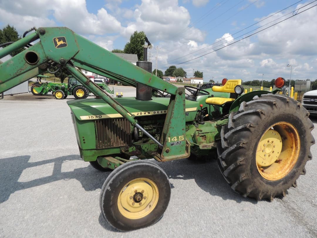 Image of John Deere 1530 Primary image