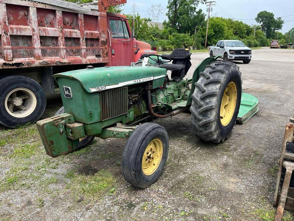 Image of John Deere 1530 Primary image