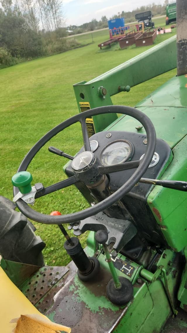 Image of John Deere 2030 equipment image 4