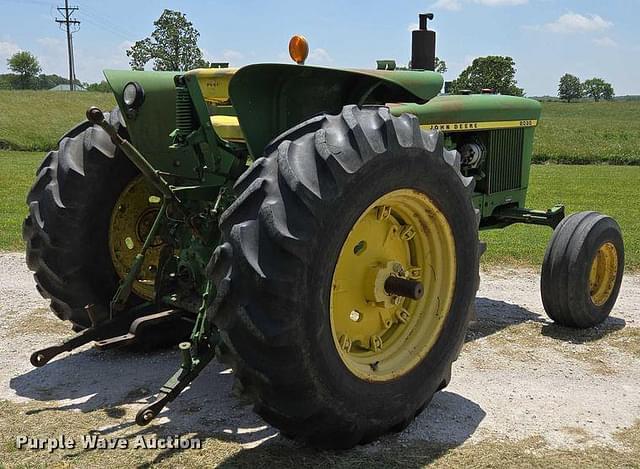 Image of John Deere 2030 equipment image 4