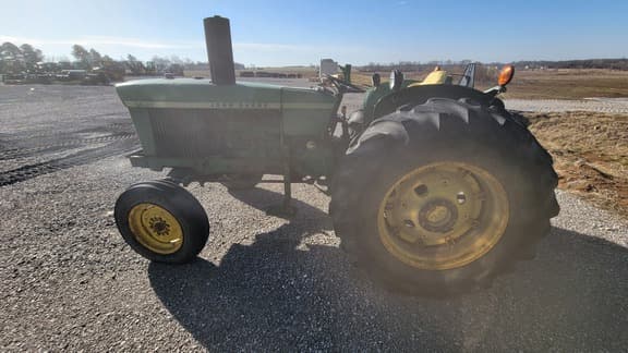 Image of John Deere 2630 equipment image 2