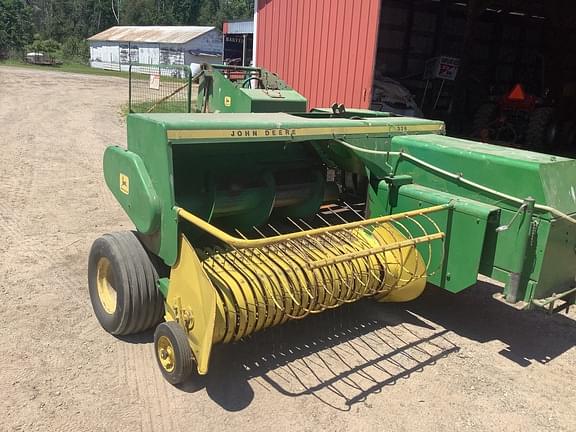 Image of John Deere 336 equipment image 2